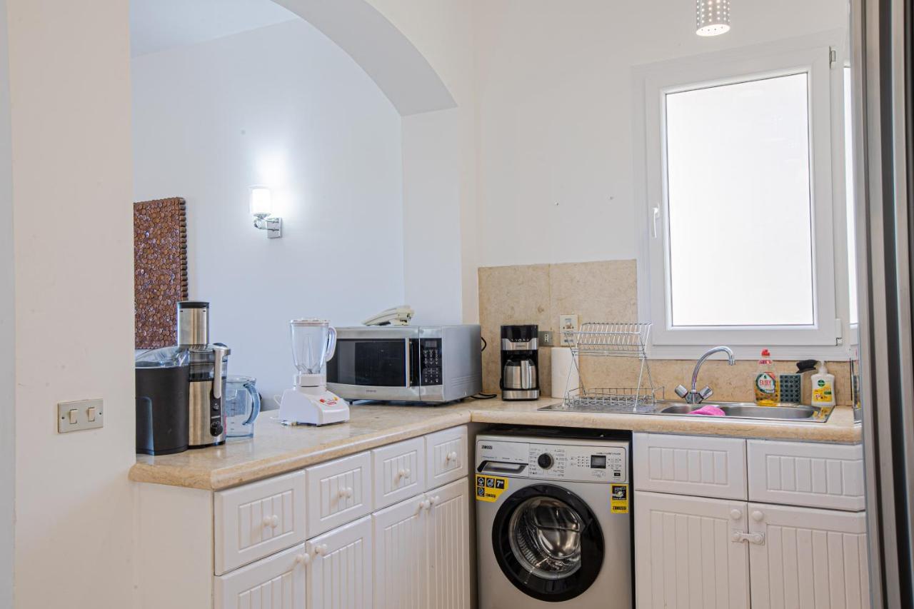 Apartament 2 Bedroom Condo, With Pool, And & Lagoon Access *